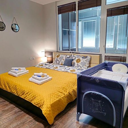 Rea Mladost - Easy Access To Metro, Ideal Location Sófia Exterior foto